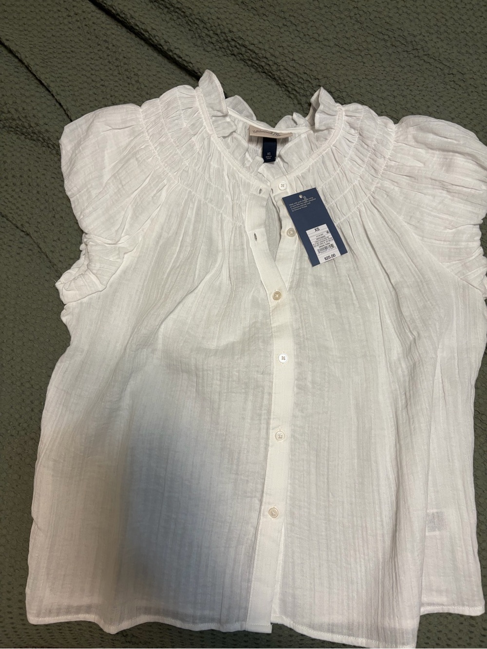 Universal Thread White Ruffled Button-Up Blouse